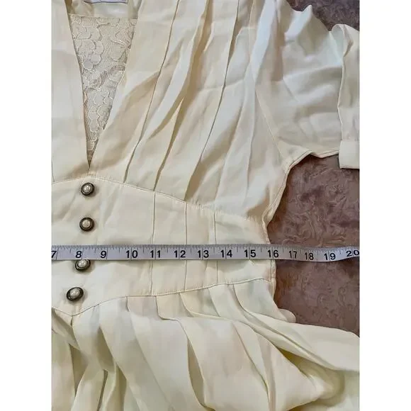 Vintage cream white prairie midi dress with pleating size medium - Picture 7 of 8
